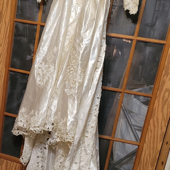 Ivory wedding  dress size 8 - Picture 7 of 7